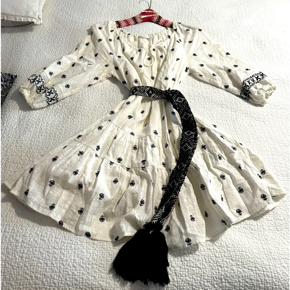 a loves a women’s embroidered puff sleeve mini dress
